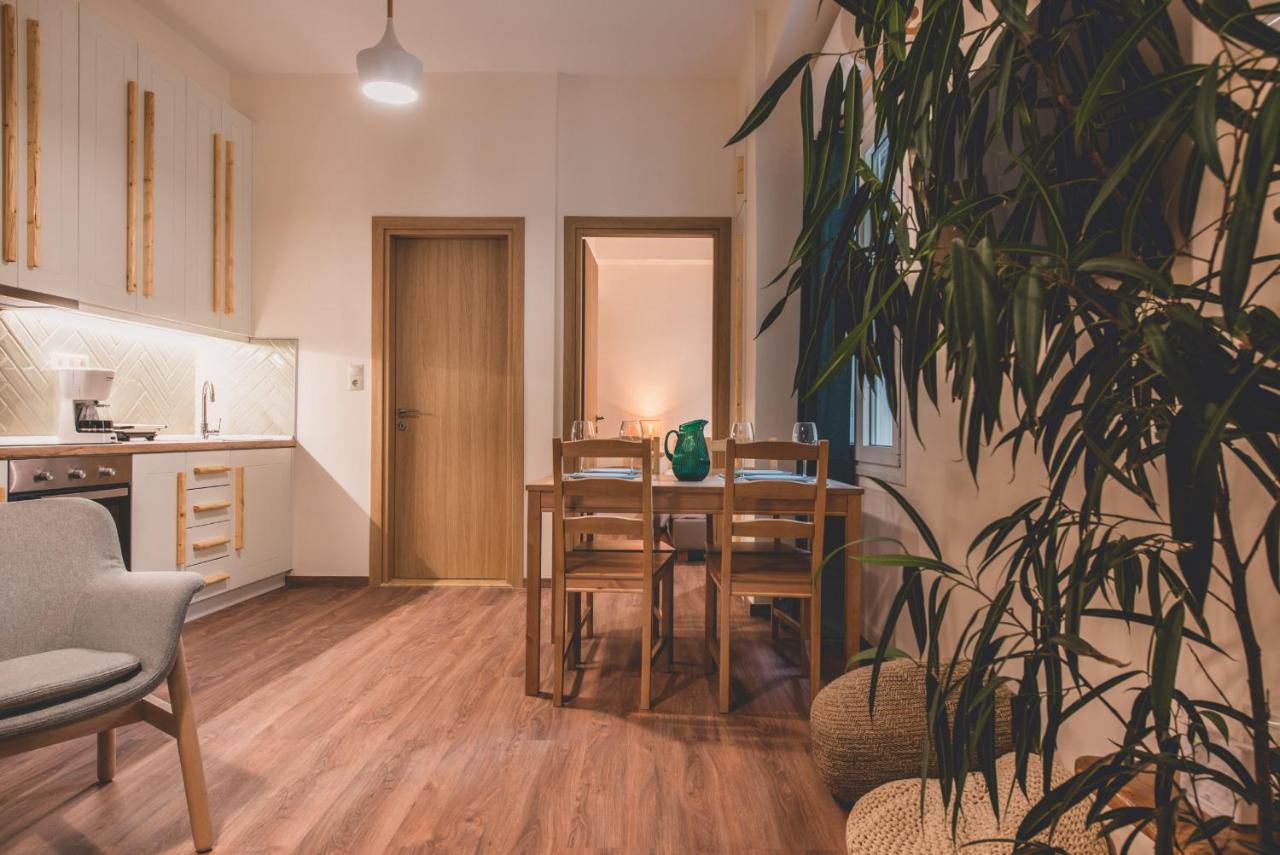 Luxury Apartment With Acropolis View Terrace And Jacuzzi In The Heart Of Athens - Living Stone Azurite Bagian luar foto