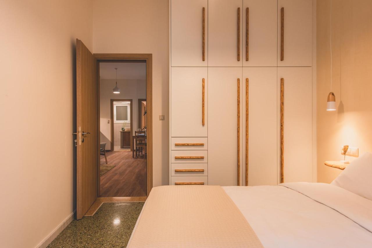 Luxury Apartment With Acropolis View Terrace And Jacuzzi In The Heart Of Athens - Living Stone Azurite Bagian luar foto